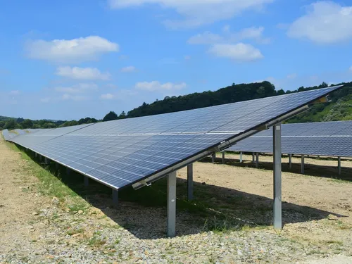 Centrale photovoltaïque de Baud : deux ans après, quel rendement ?